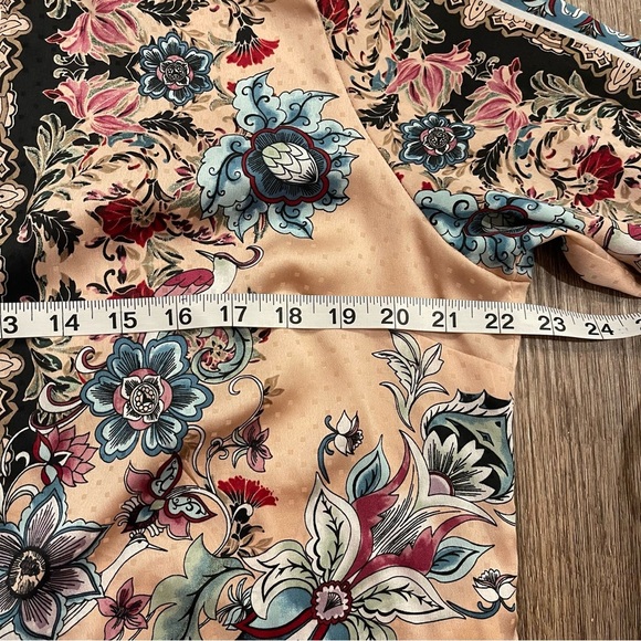 Chicos Long Sleeve Satin Shirt Size2 (12/14) Multicolor Floral Hidden Button Up - Picture 6 of 11